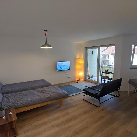 Ideales Messe Appartment 15min Fahrtweg Kirchheim unter Teck Exterior foto