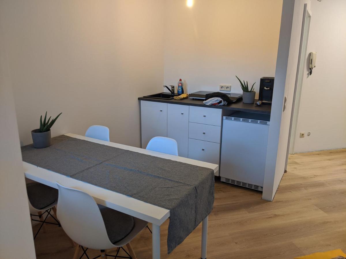 Ideales Messe Appartment 15min Fahrtweg Kirchheim unter Teck Exterior foto